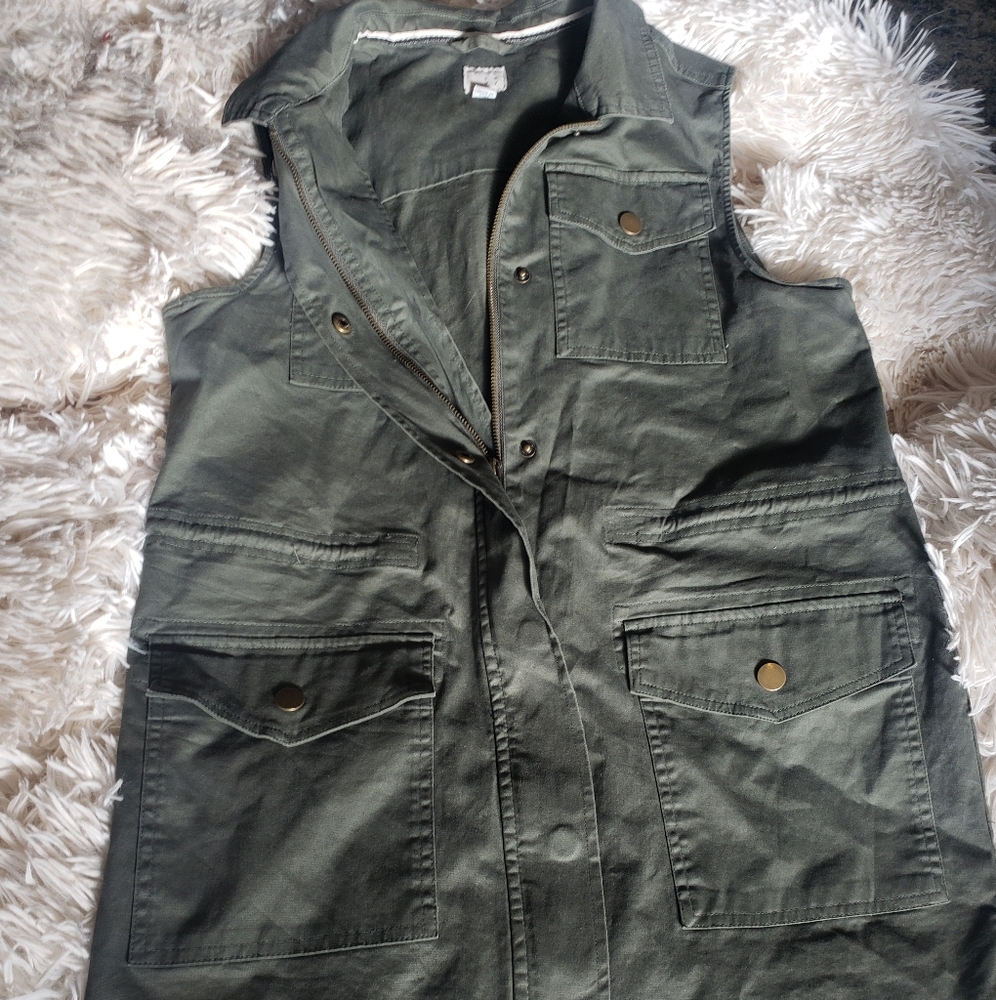 Olive green zip up vest